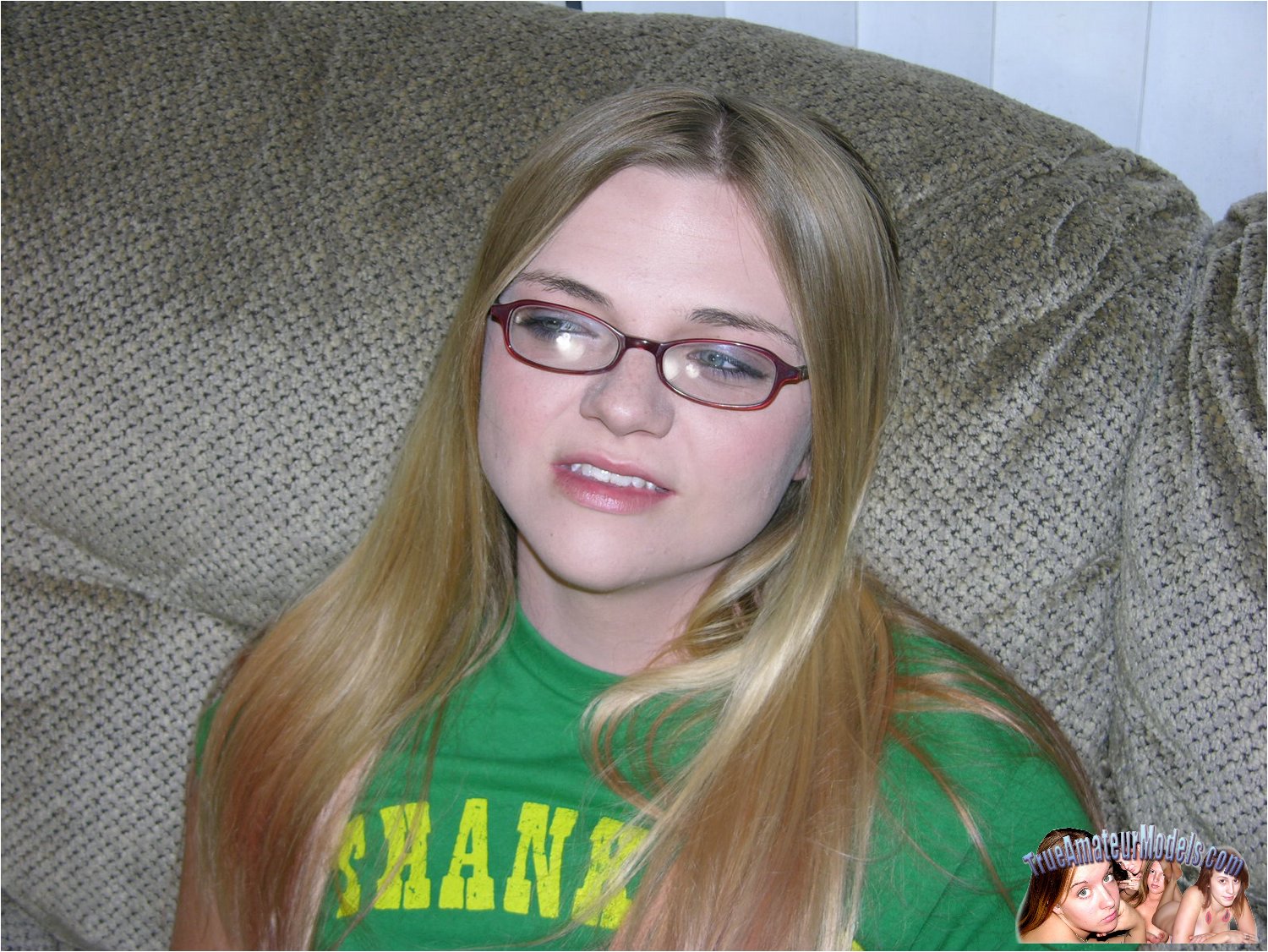 Fledgling Teen Nerd With Glasses Models & Gives Cook jerking - True Amateur  Models