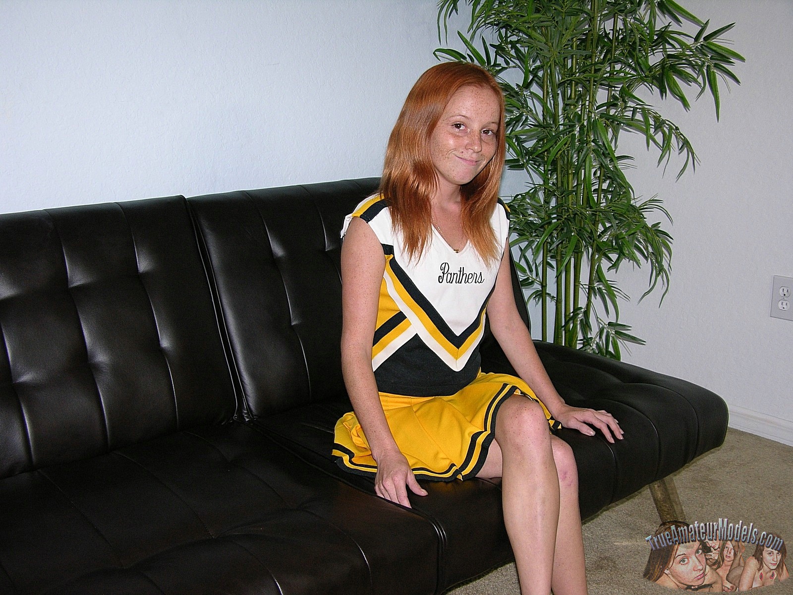 alyssa-hart-cheerleader-nude1