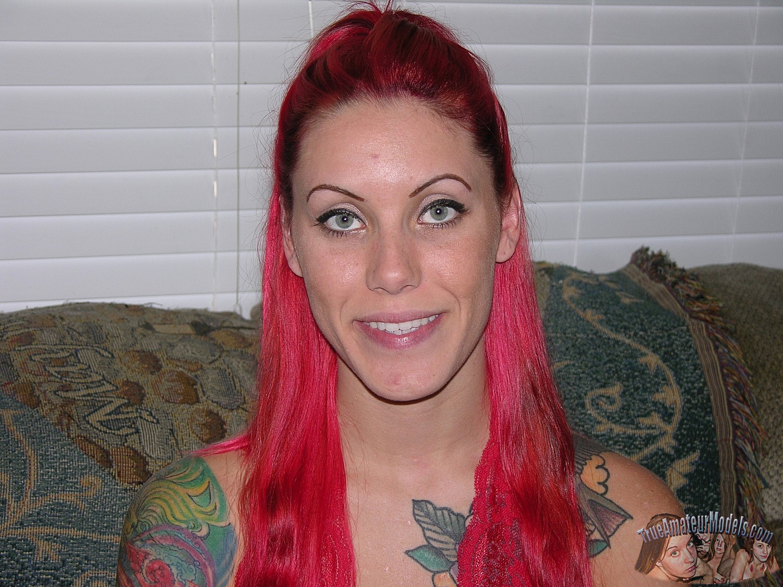nude-tattooed-modeling-redhead1-1